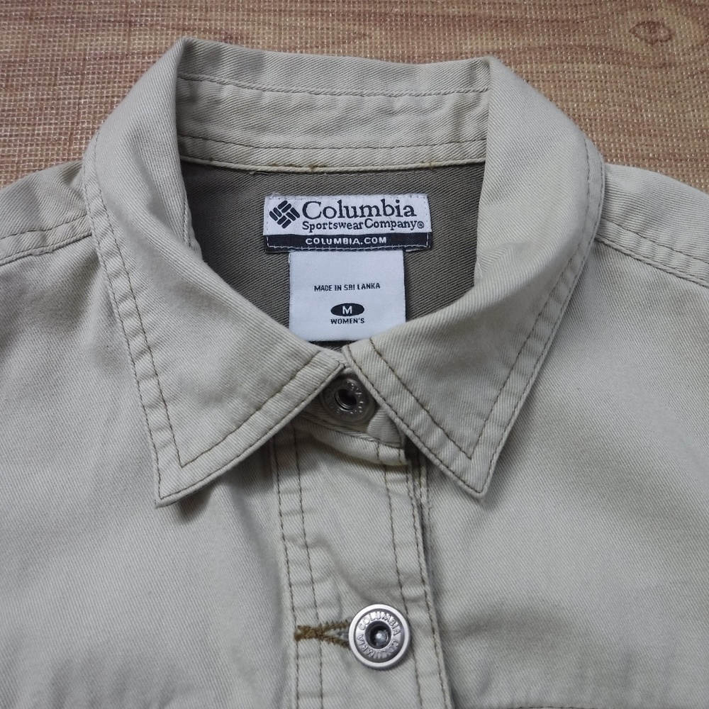 Columbia Beige Button Up Collared Jacket - image 8